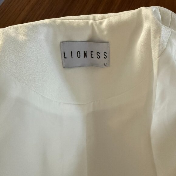 Lioness Palermo Blazer - Medium - Picture 4 of 4